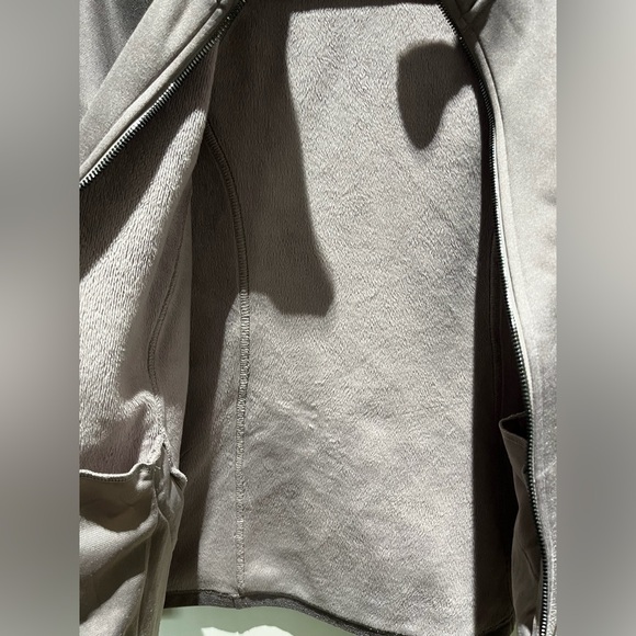 The North Face Women's Lavender Plush Jacket~ size M - Picture 6 of 8